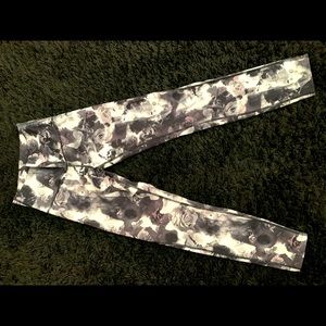 Luluemon tights Size 4